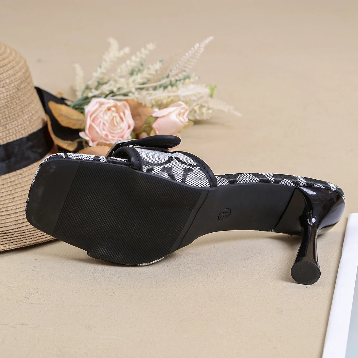 Sandalias Glam Buckle