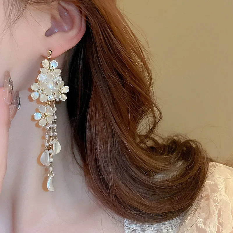 Serena Pearl Earrings