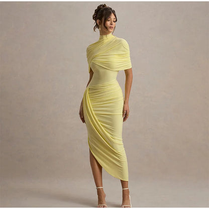 Vestido Rubí Sofisticado