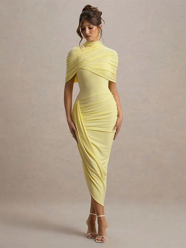 Vestido Rubí Sofisticado