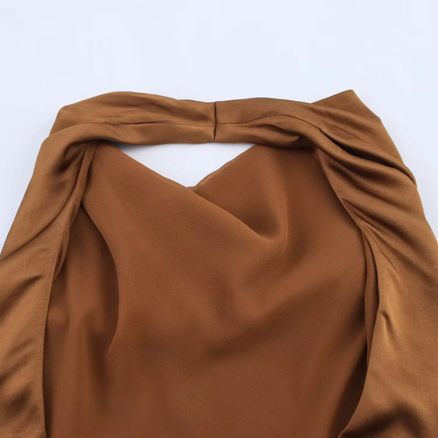 Vestido Elegancia Dorada