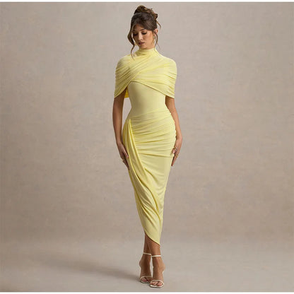 Vestido Rubí Sofisticado