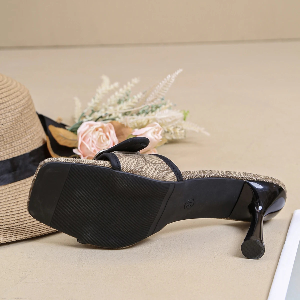 Sandalias Glam Buckle