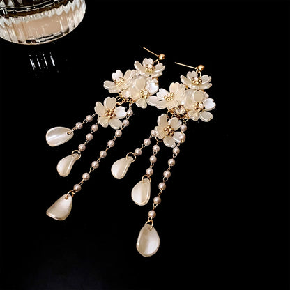 Serena Pearl Earrings